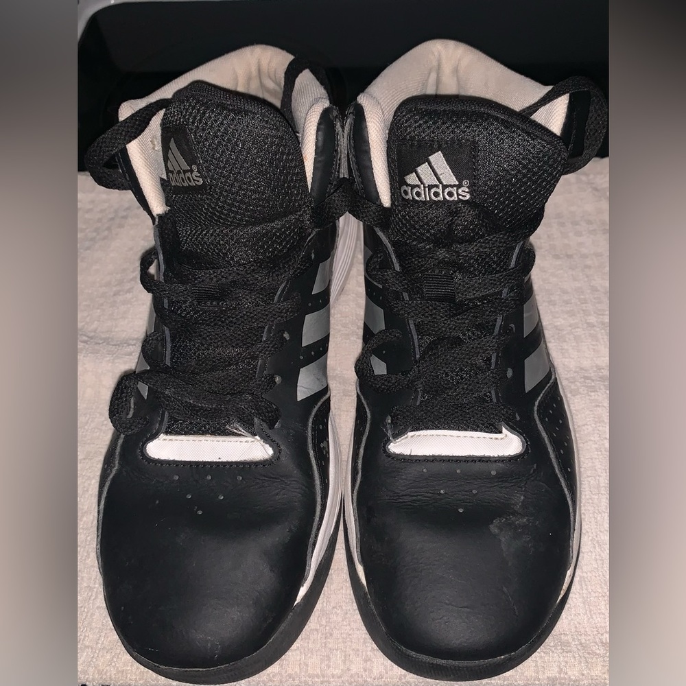 Adidas cloud foam, size 5 1/2, USED, good condition